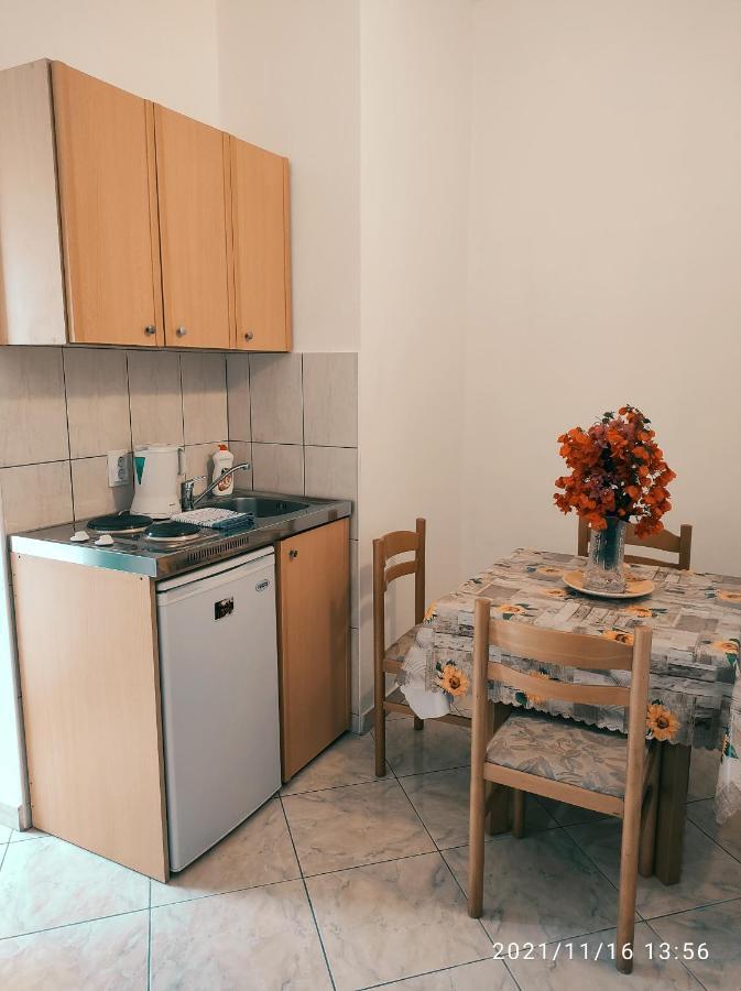 Apartmani Steni Свети Стефан Екстериор снимка