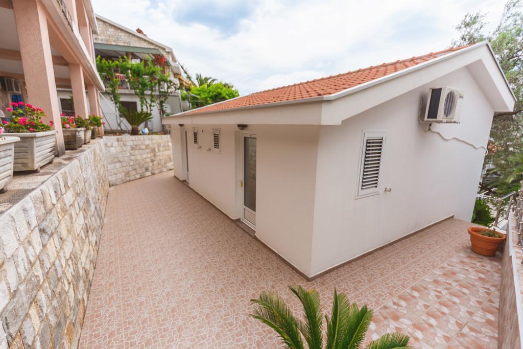 Apartmani Steni Свети Стефан Екстериор снимка