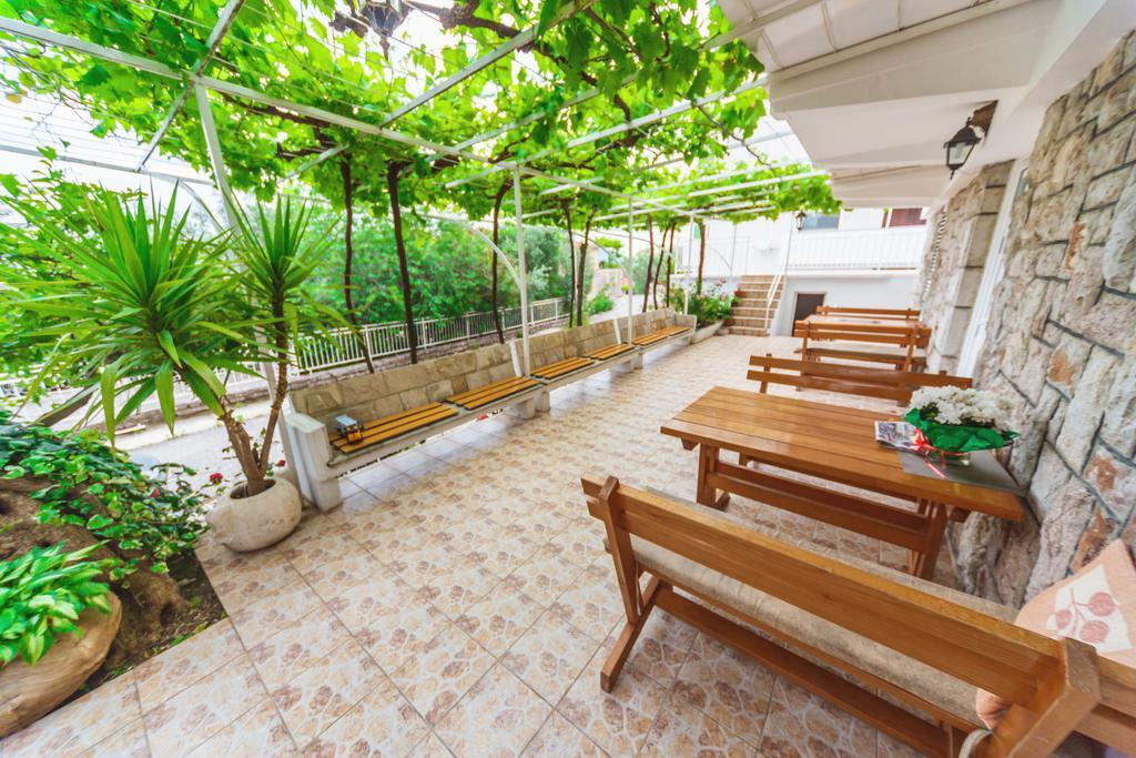Apartmani Steni Свети Стефан Екстериор снимка