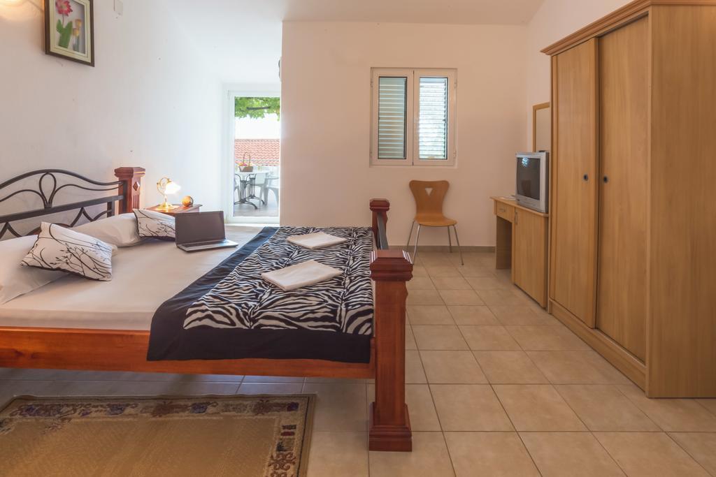 Apartmani Steni Свети Стефан Екстериор снимка
