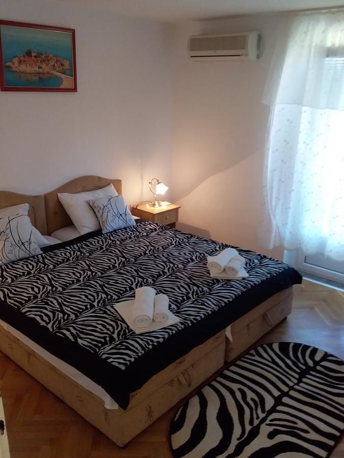 Apartmani Steni Свети Стефан Екстериор снимка